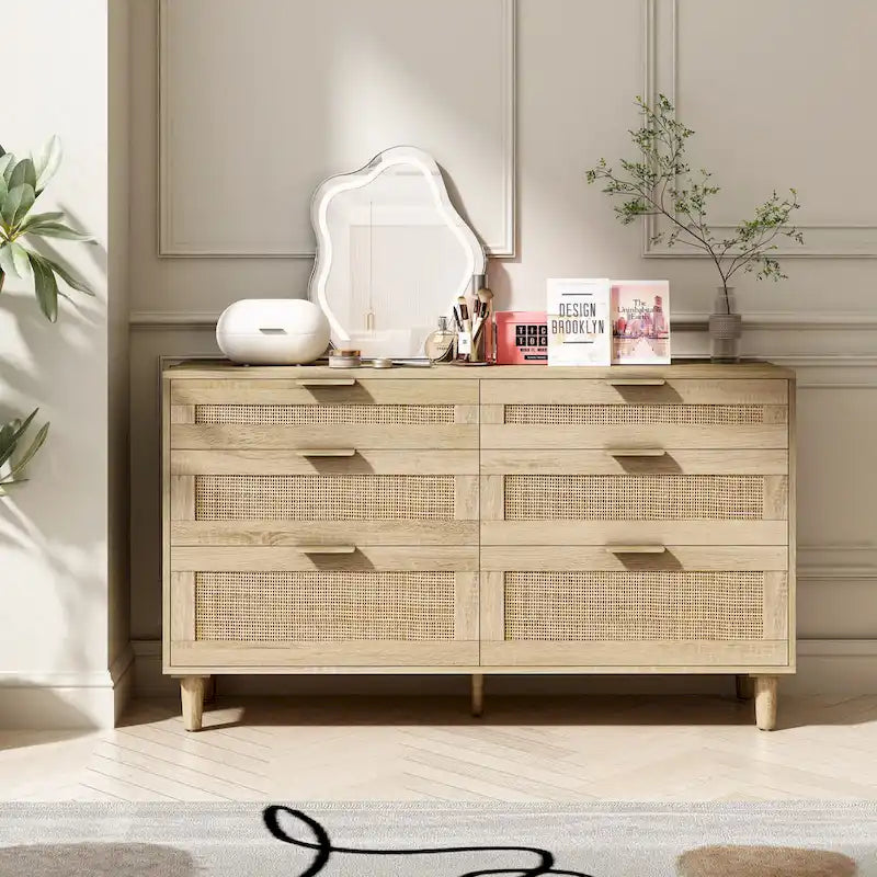 6-Laden dressoir van rotan met metalen handgrepen en houten poten
