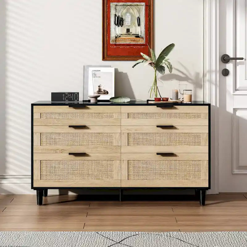 6-Laden dressoir van rotan met metalen handgrepen en houten poten