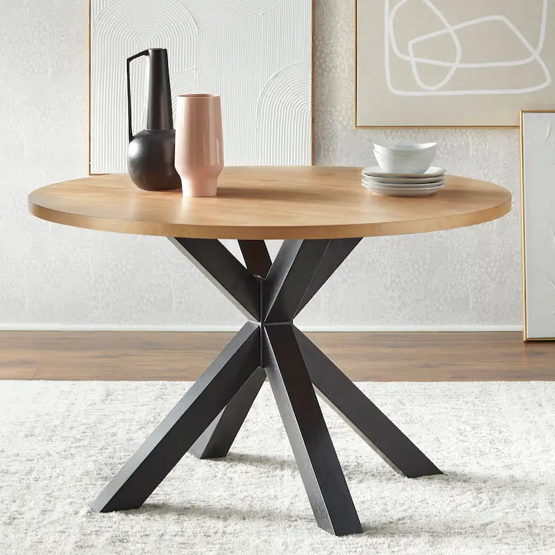Eettafel met kruispootvoet
