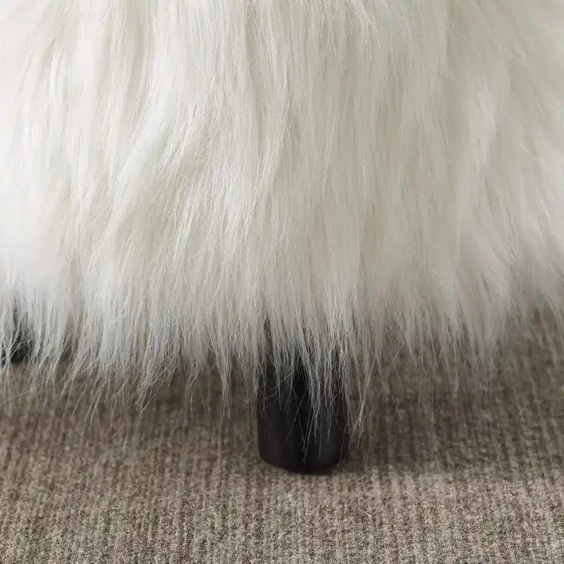 Witte Shaggy Faux Fur Poef